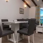 شقة Beachfront Don Kaštela
