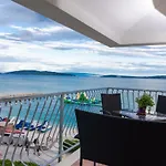 Beachfront Don شقة *
