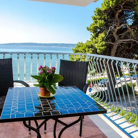 Beachfront Don * Kastela
