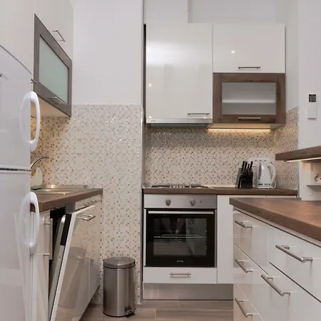 Apartment Beachfront Don Kastela