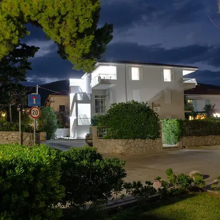 Beachfront Don * Kastela