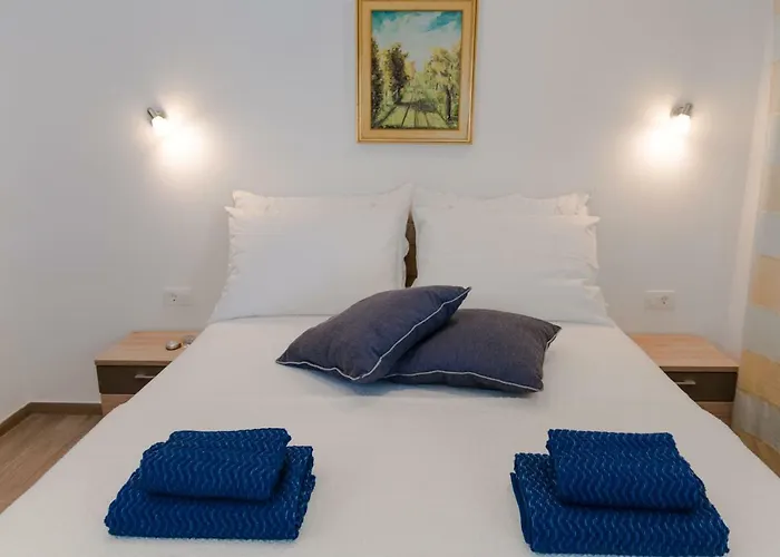 Beachfront Don Apartment Kaštela