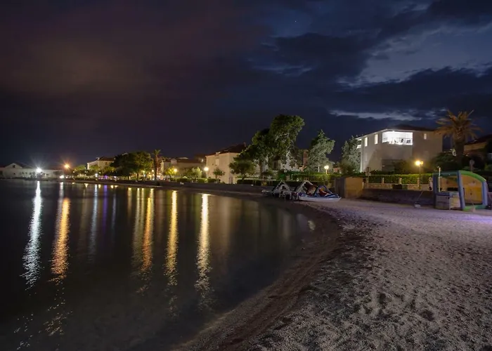 Апартаменты Beachfront Don *