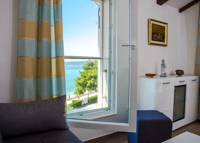 Beachfront Don Апартаменты Каштела