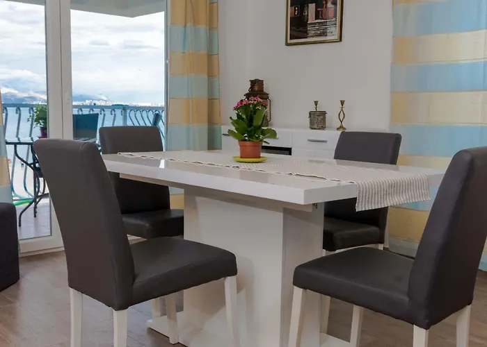 Beachfront Don * Каштела