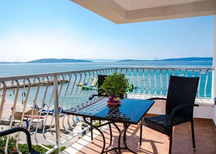 Апартаменты Beachfront Don Каштела