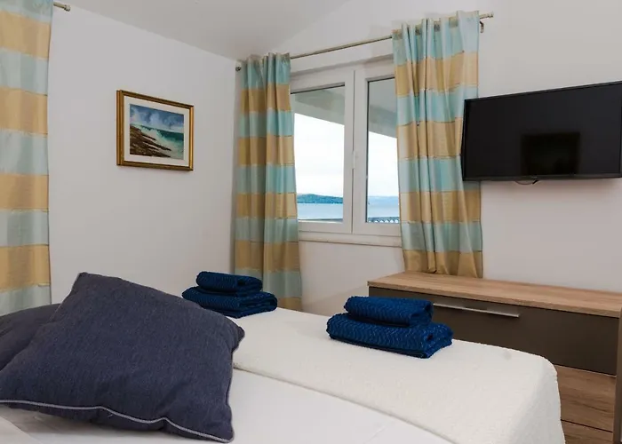 Апартаменты Beachfront Don Каштела