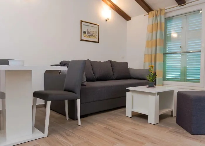 Beachfront Don Apartment *