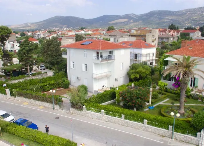 Апартаменты Beachfront Don Каштела