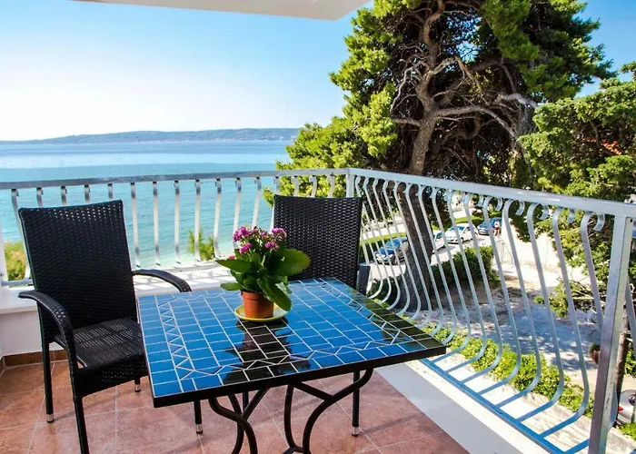 Beachfront Don Apartment