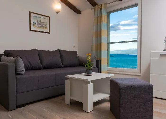 Beachfront Don Kaštela