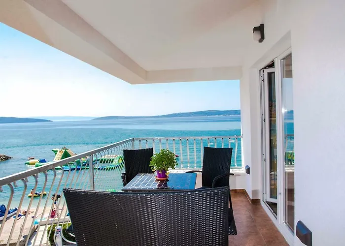 Апартаменты Beachfront Don Каштела